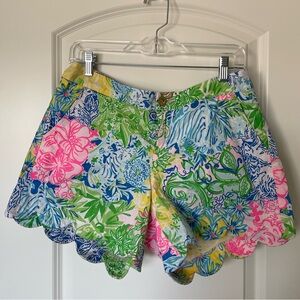 Lilly Pulitzer Shorts w/ Scalloped Edge Bottom Size 10